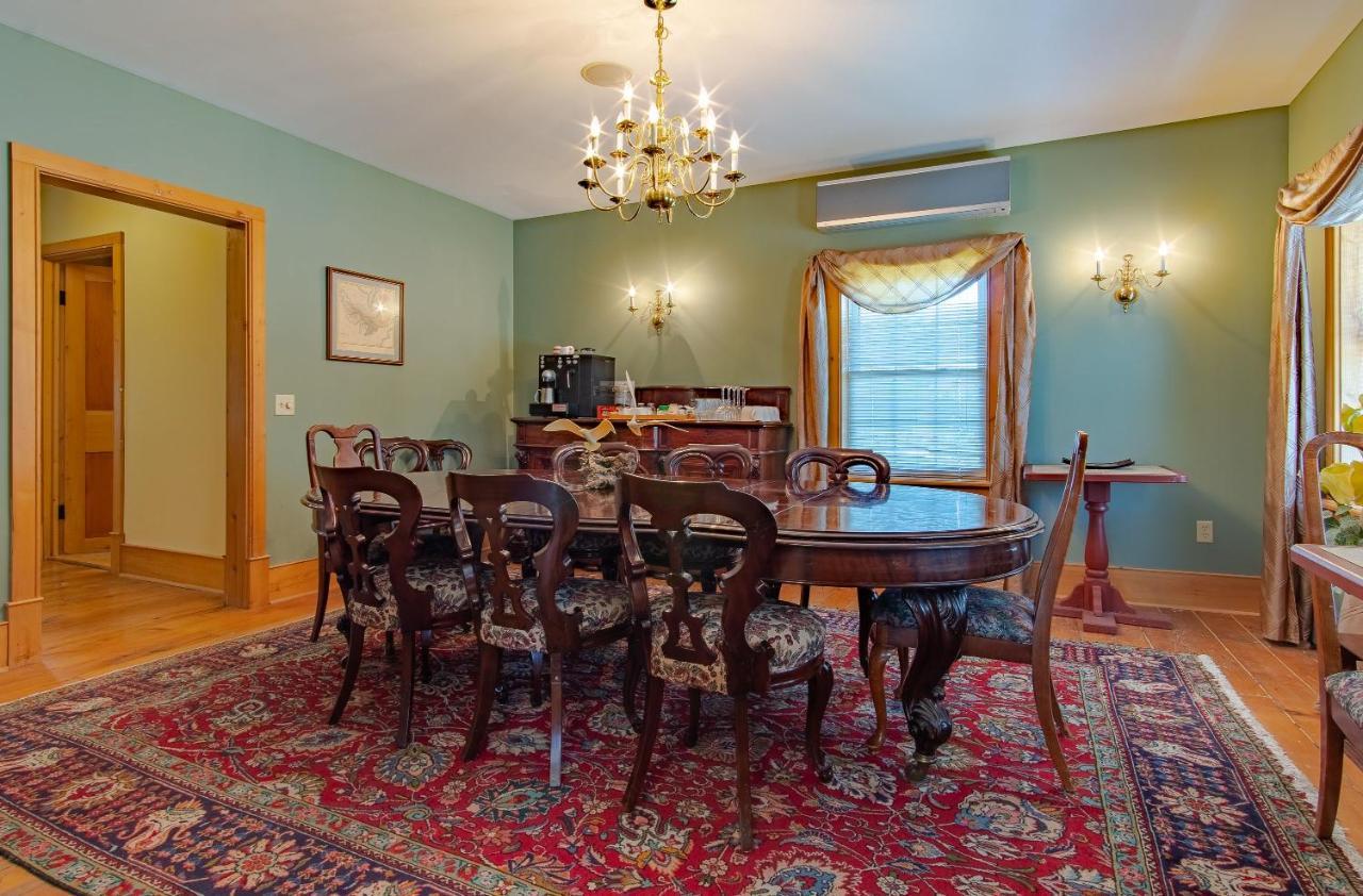 Emilyville Inn Campbellford Zewnętrze zdjęcie